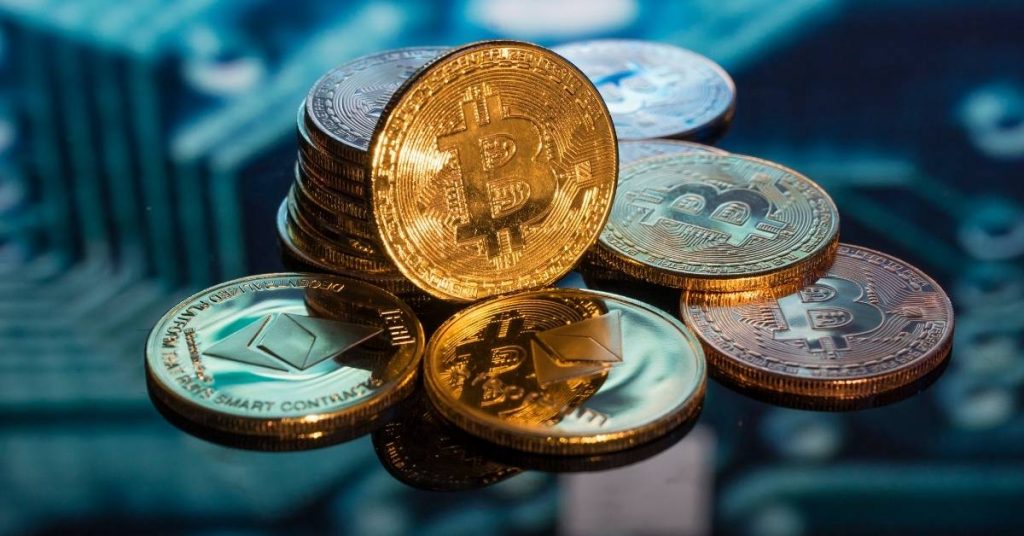 Bitcoin vs Ethereum vs Solana - Which One Is Better
